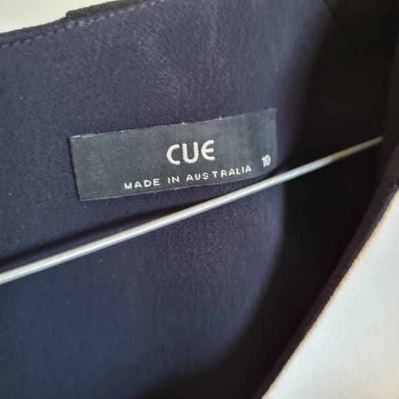 Cue Navy, Black, White dress with belt | size 10 - Picture 5 of 5